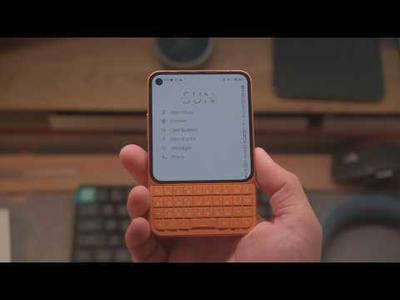 Living in 2026 with a QWERTY Phone | Unihertz Titan 2 Elite - YouTube
